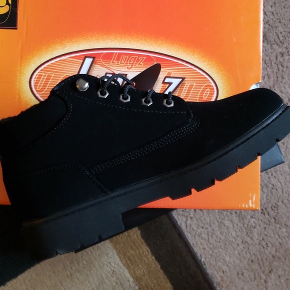 Boots size 9 - Picture 2 of 5